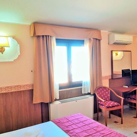 Hotel Riviera Fiumicino Extérieur photo