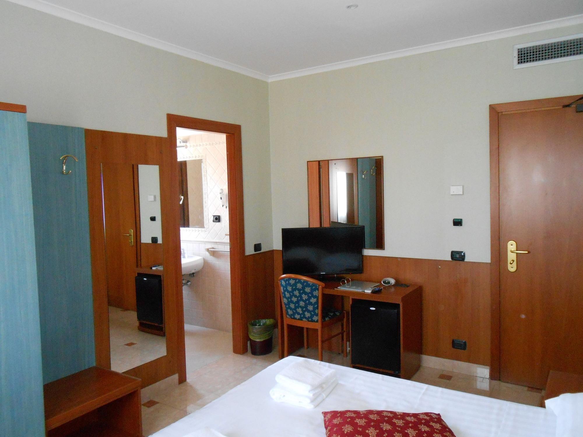 Hotel Riviera Fiumicino Extérieur photo