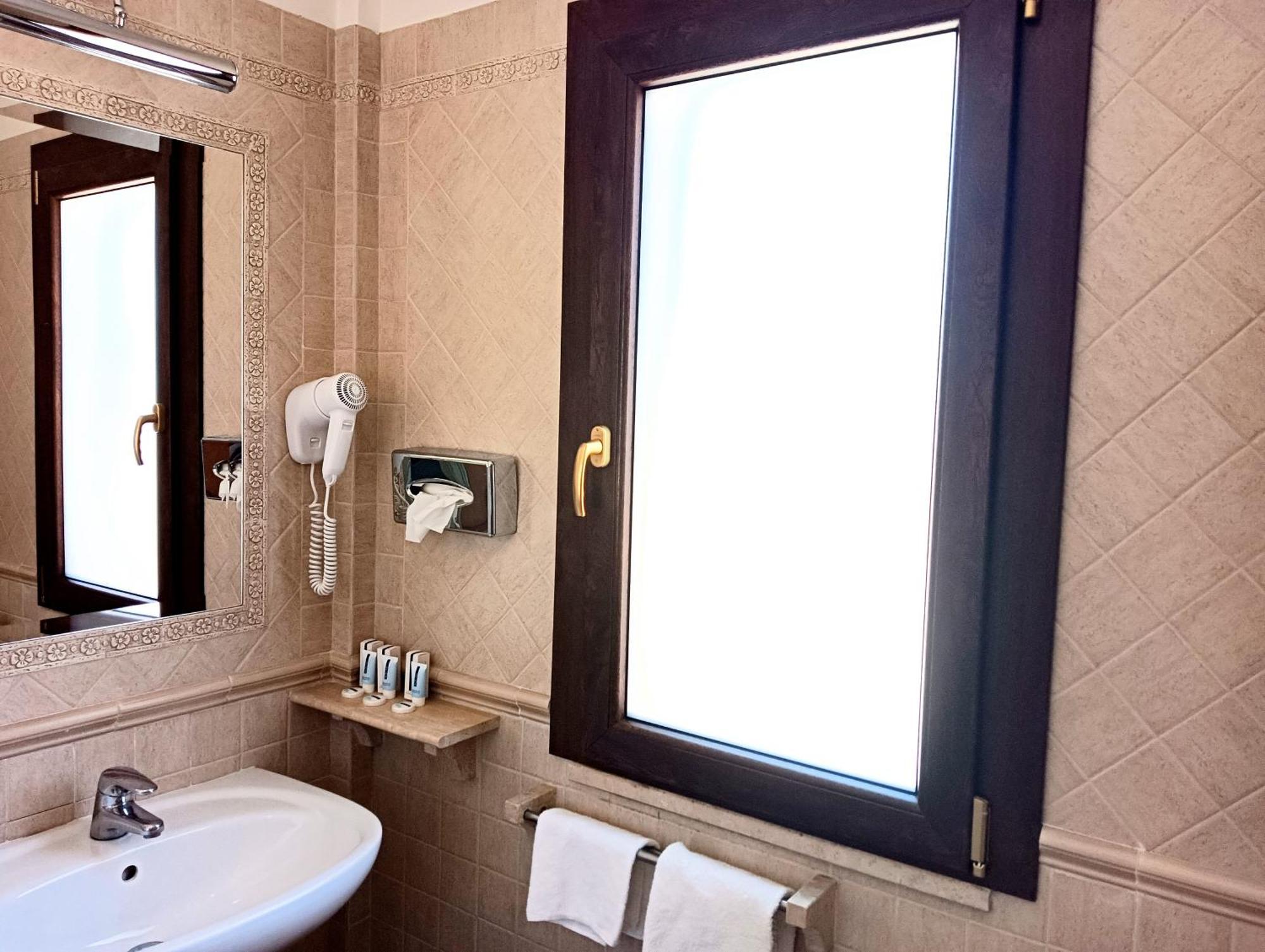 Hotel Riviera Fiumicino Extérieur photo