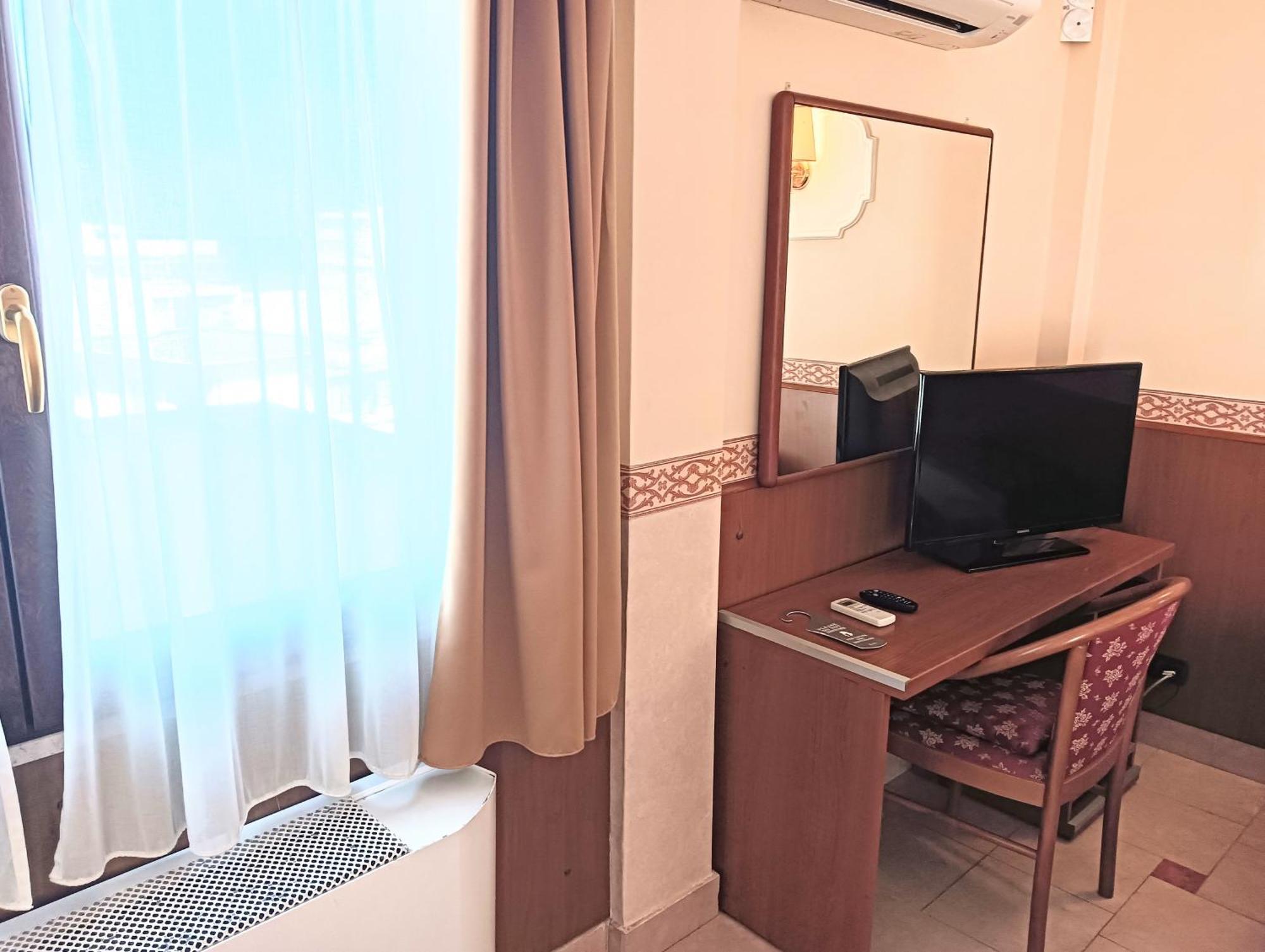 Hotel Riviera Fiumicino Extérieur photo